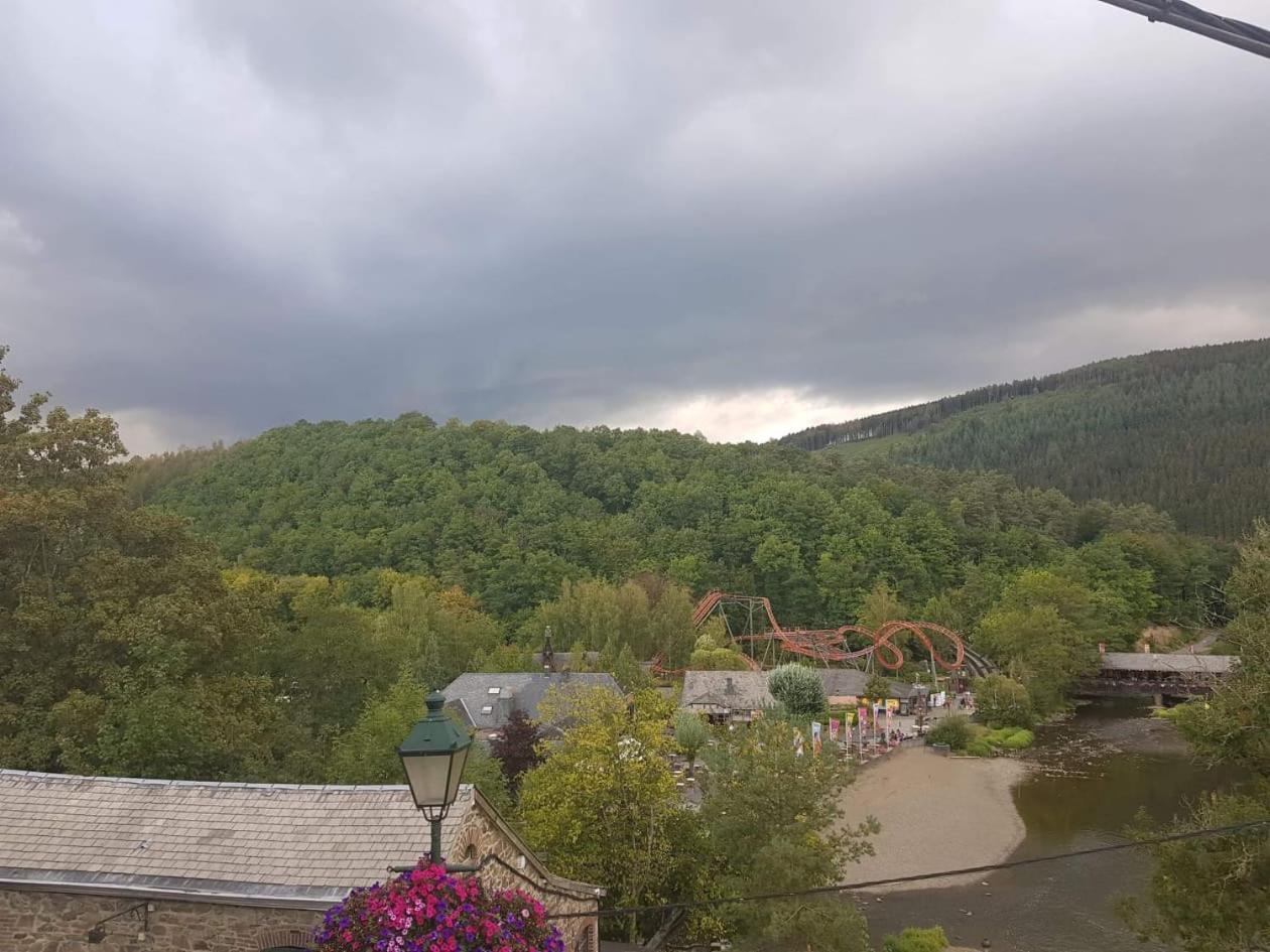 Au Sommet De La Cascade Hotel Stavelot Exterior foto